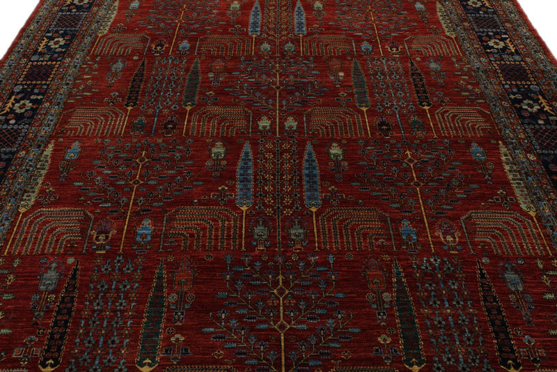 8x10 Burgundy and Navy Traditional Rug