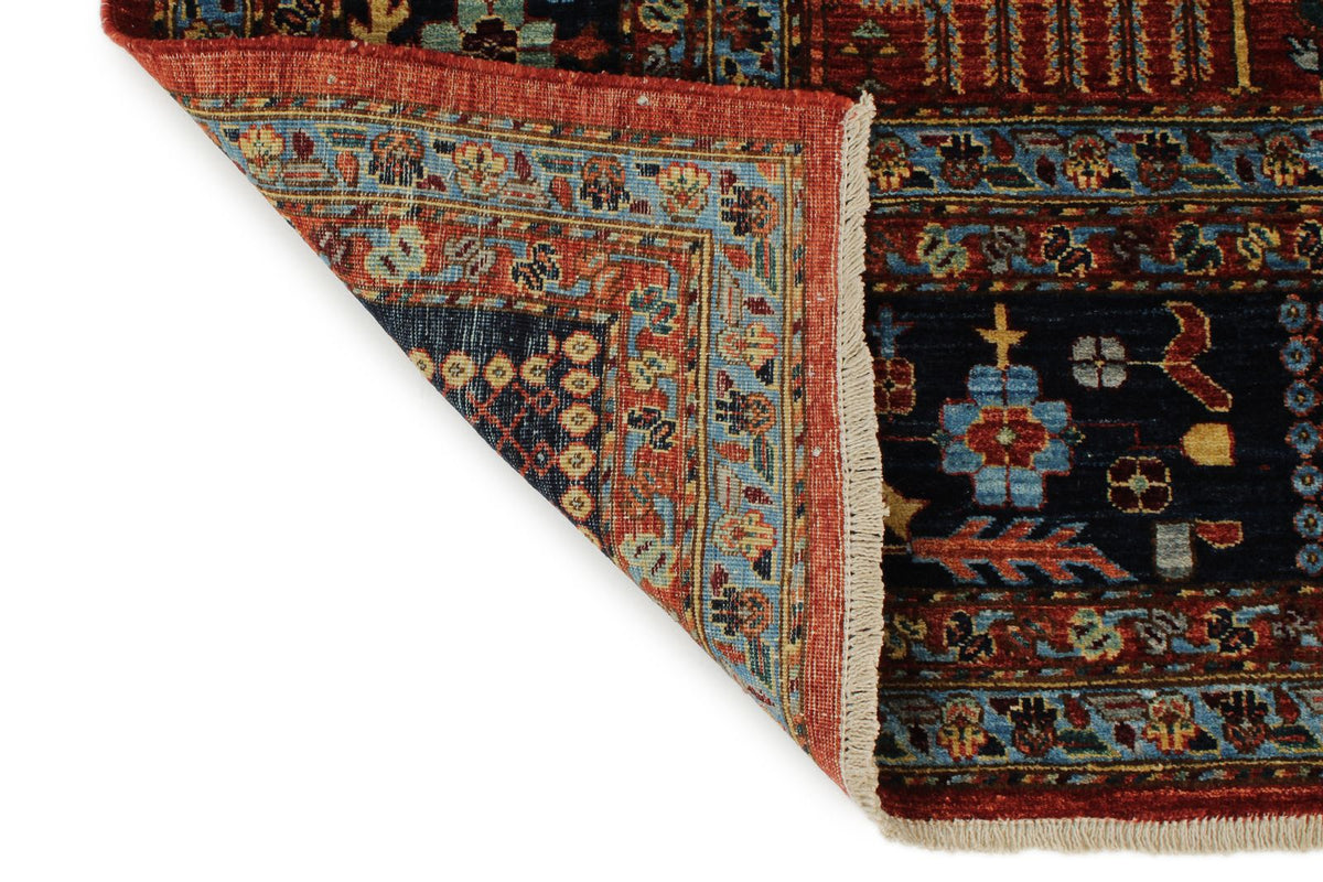 8x10 Burgundy and Navy Traditional Rug