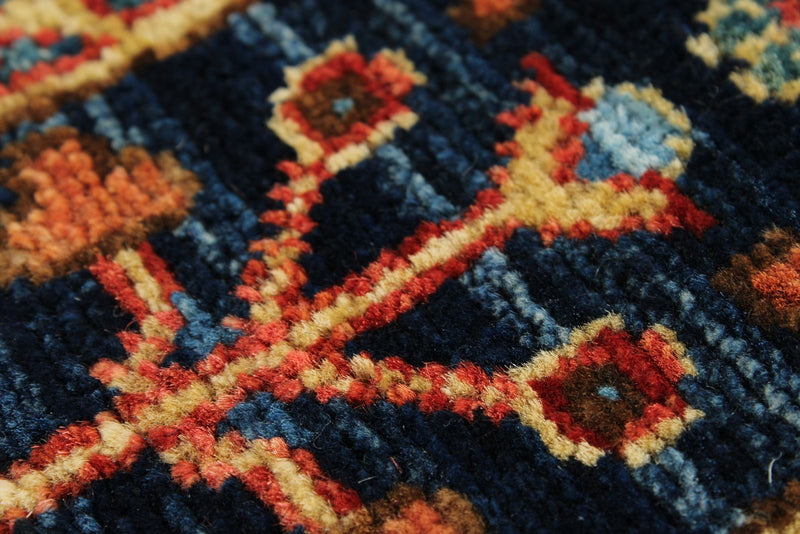 5x7 Navy and Multicolor Traditional Rug