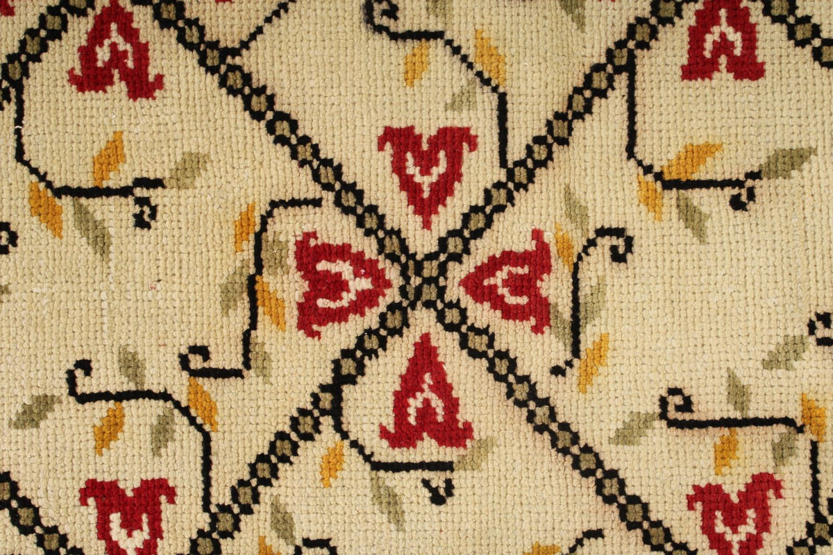 5x9 Ivory and Red Turkish Tribal Rug