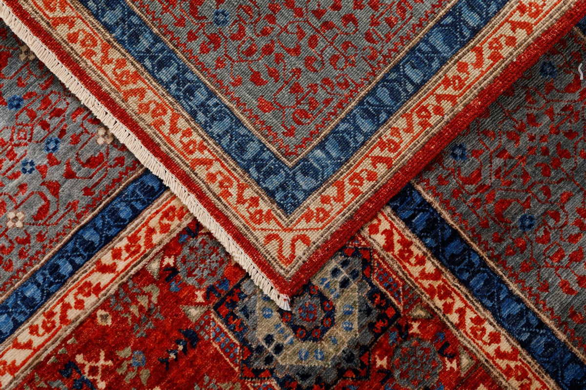 8x10 Light Gray and Ivory Turkish Tribal Rug