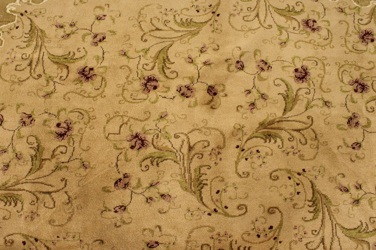 8x10 Ivory and Green Turkish Oushak Rug
