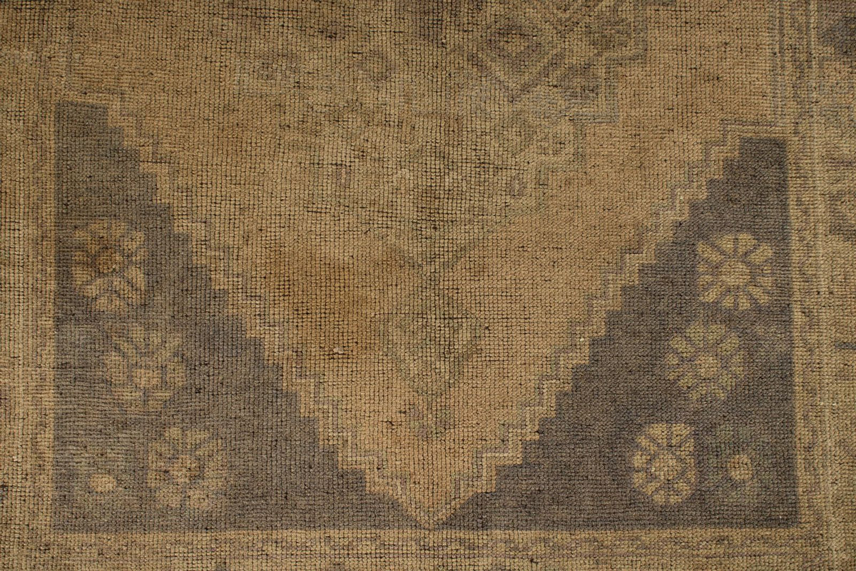 4x7 Ivory Turkish Tribal Rug