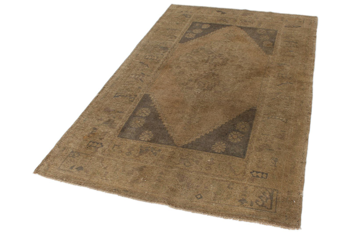 4x7 Ivory Turkish Tribal Rug