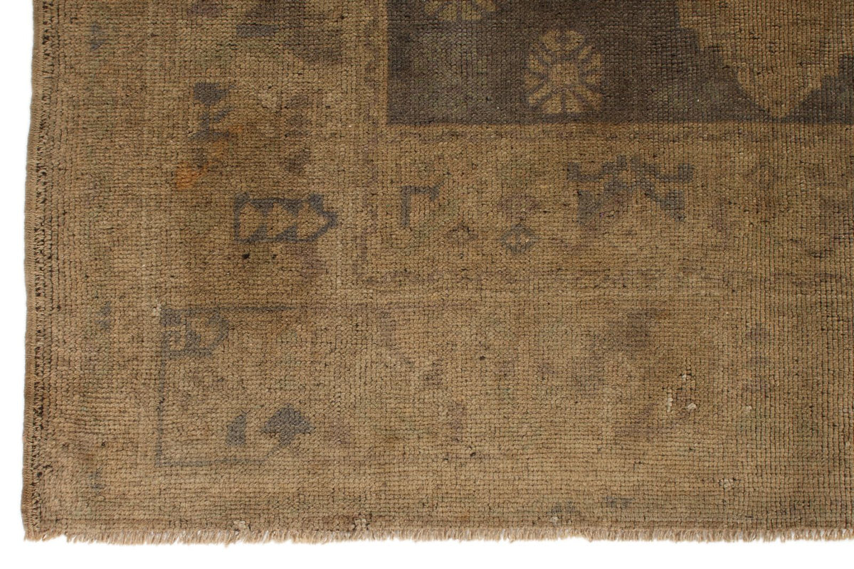4x7 Ivory Turkish Tribal Rug