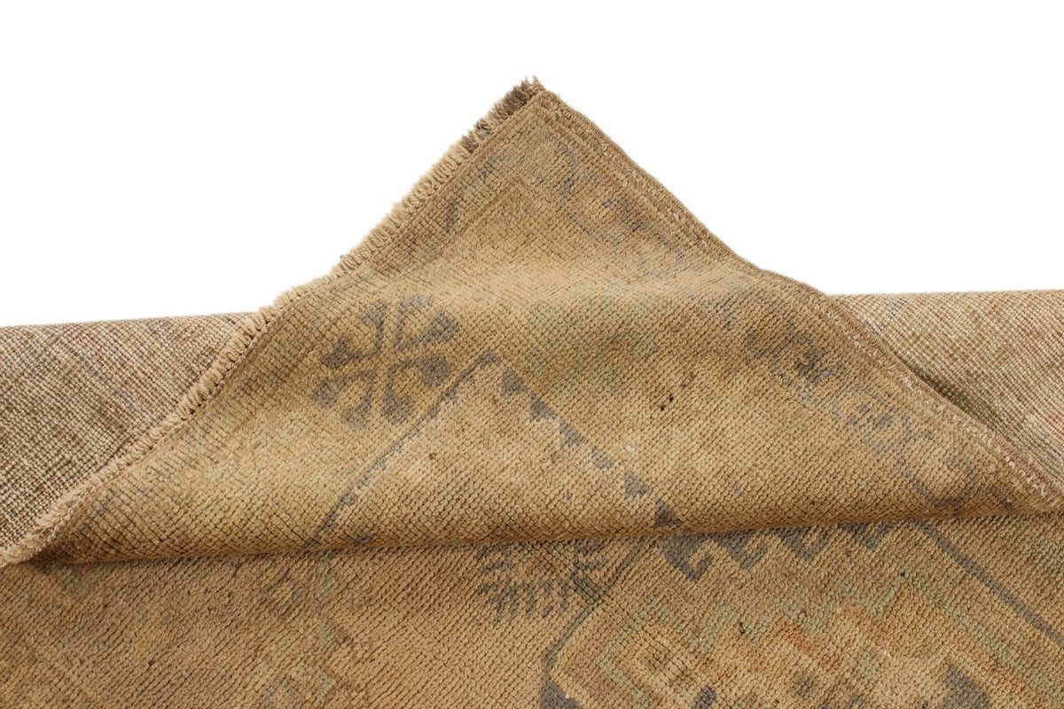4x6 Ivory Turkish Tribal Rug