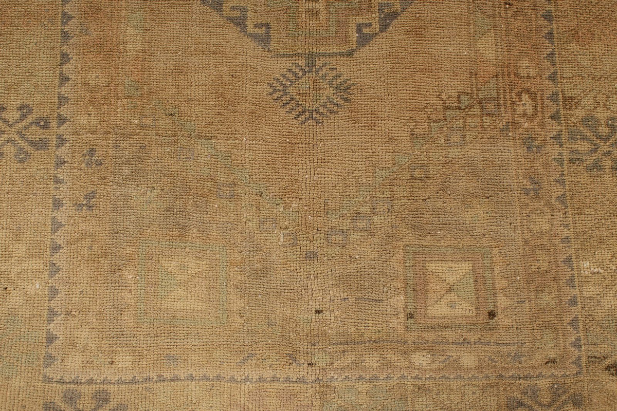 4x6 Ivory Turkish Tribal Rug