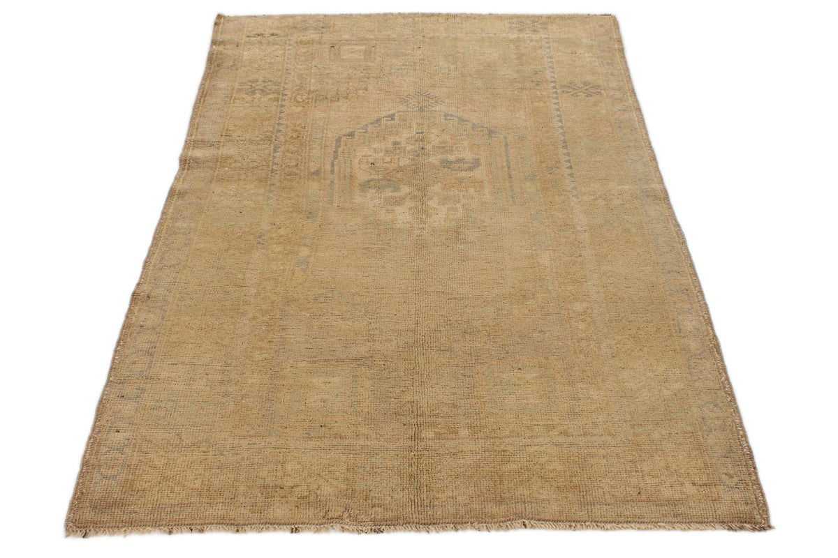 4x6 Ivory Turkish Tribal Rug