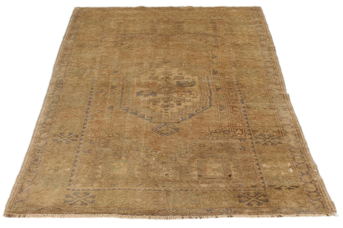 4x6 Ivory Turkish Tribal Rug