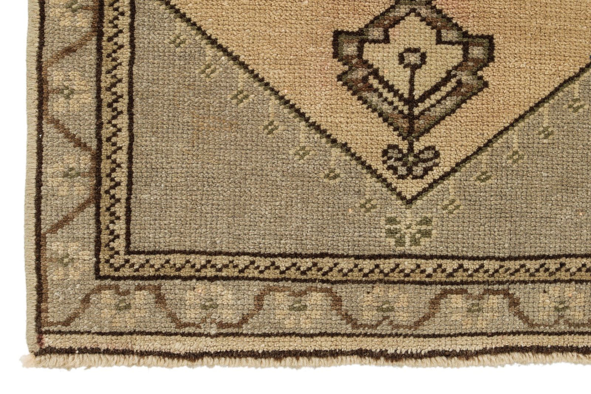 2x3 Ivory and Brown Turkish Tribal Rug
