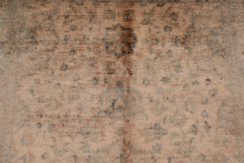 5x8 Pink and Gray Traditional Rug