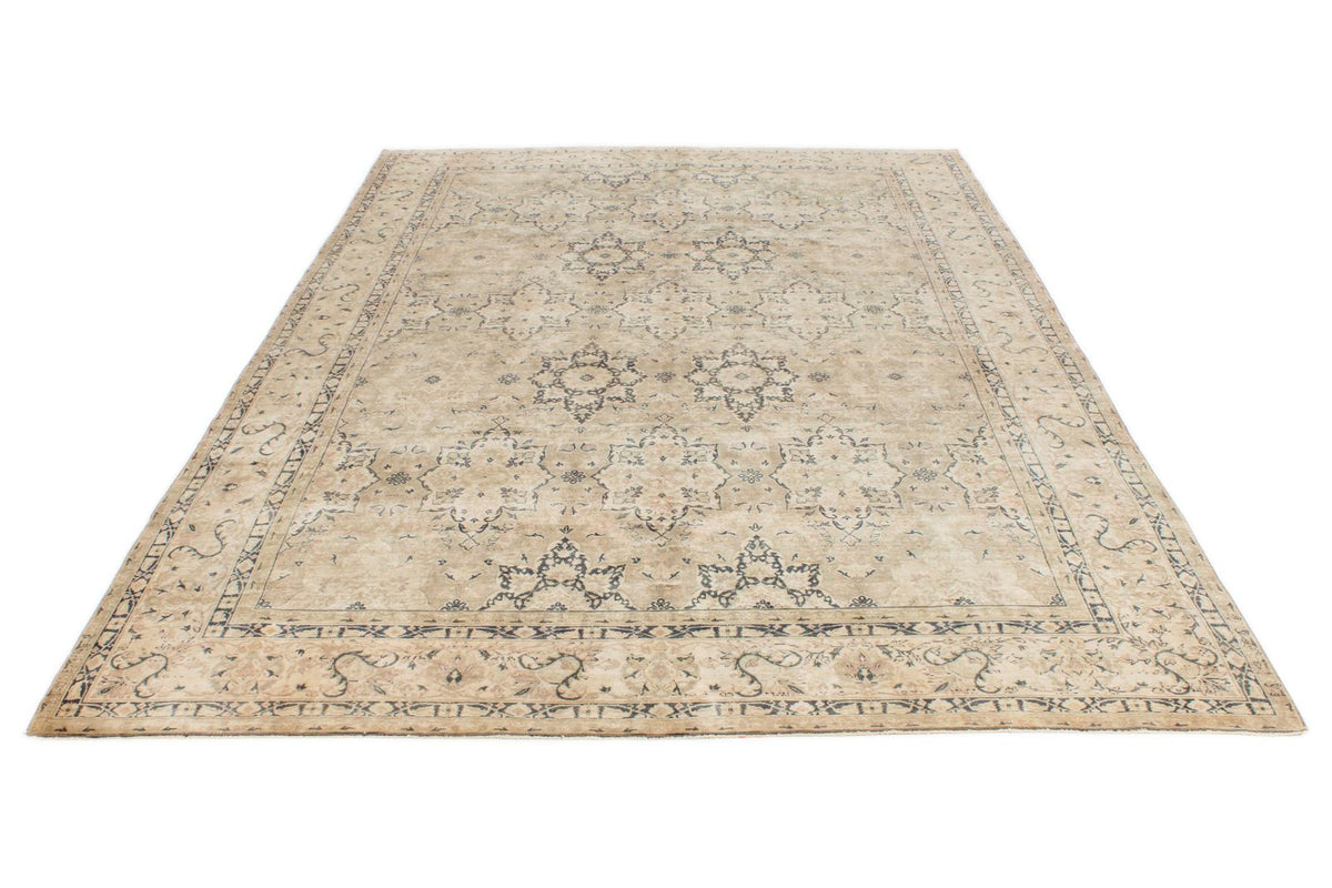 7x10 Burgundy and Ivory Turkish Anatolia Rug