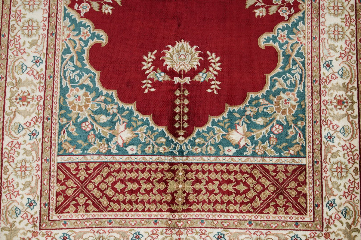 2x3 Red and Ivory Turkish Silk Rug