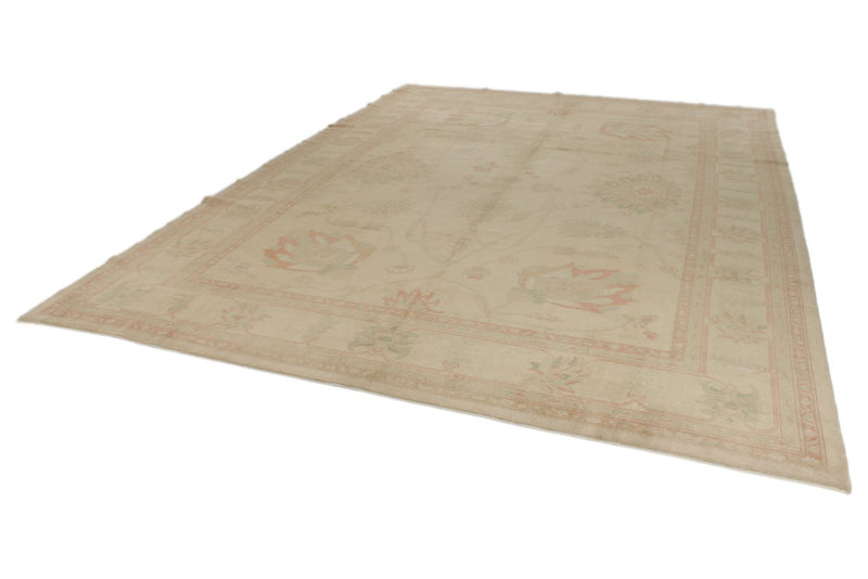 10x13 Ivory and Pink Turkish Traditional Rug