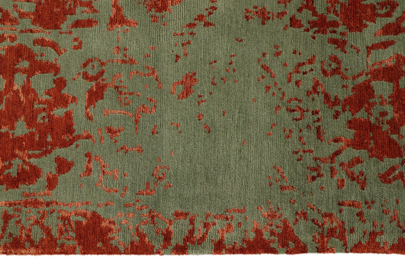 8x10 Rust and Green Turkish Traditional Rug