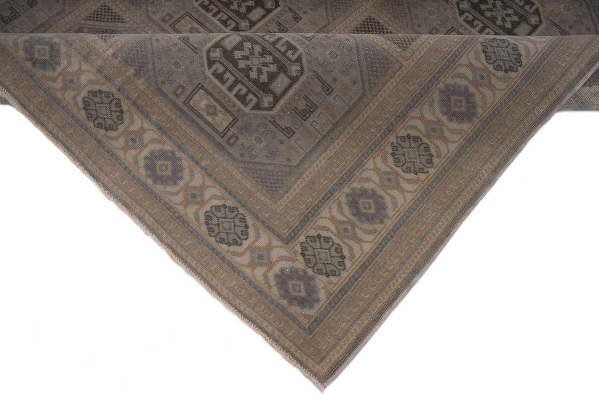 5x7 Multicolor and Ivory Turkish Traditional Rug