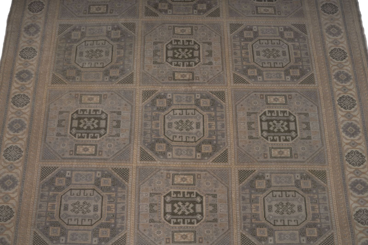 5x7 Multicolor and Ivory Turkish Traditional Rug