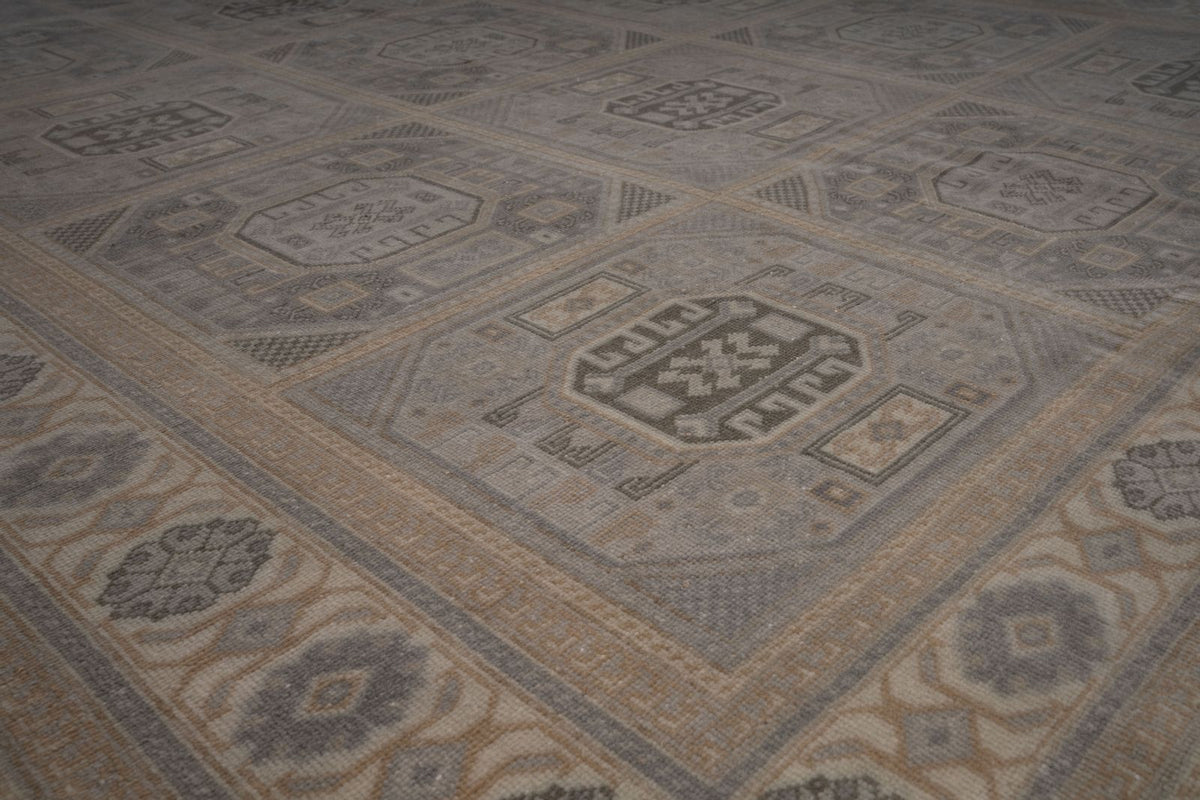 5x7 Multicolor and Ivory Turkish Traditional Rug