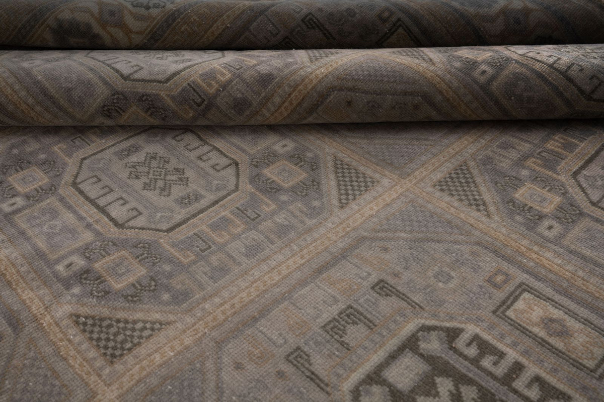 5x7 Multicolor and Ivory Turkish Traditional Rug
