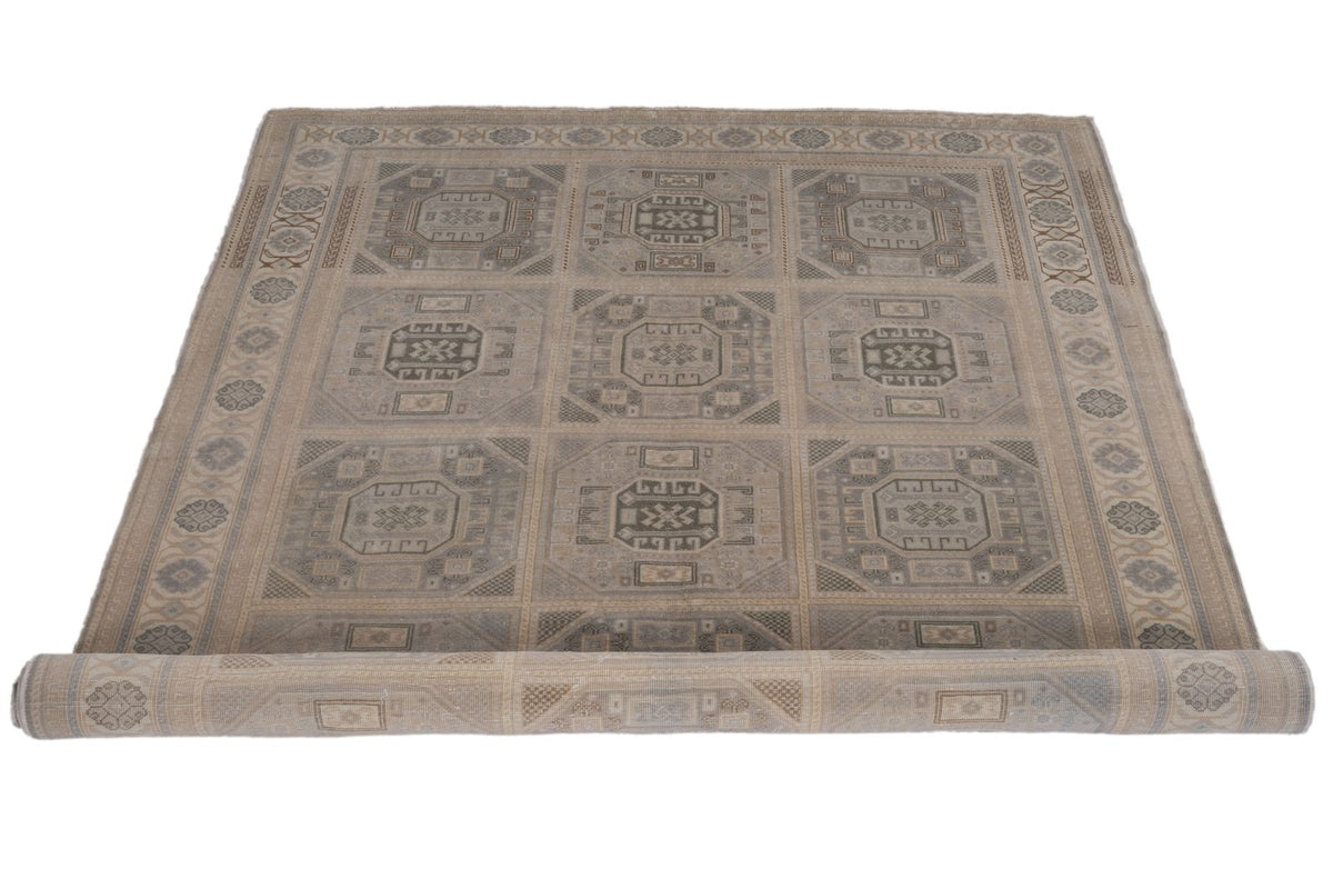 5x7 Multicolor and Ivory Turkish Traditional Rug