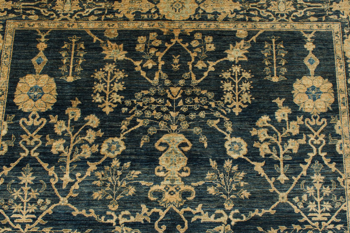 5x7 Navy Traditional Rug