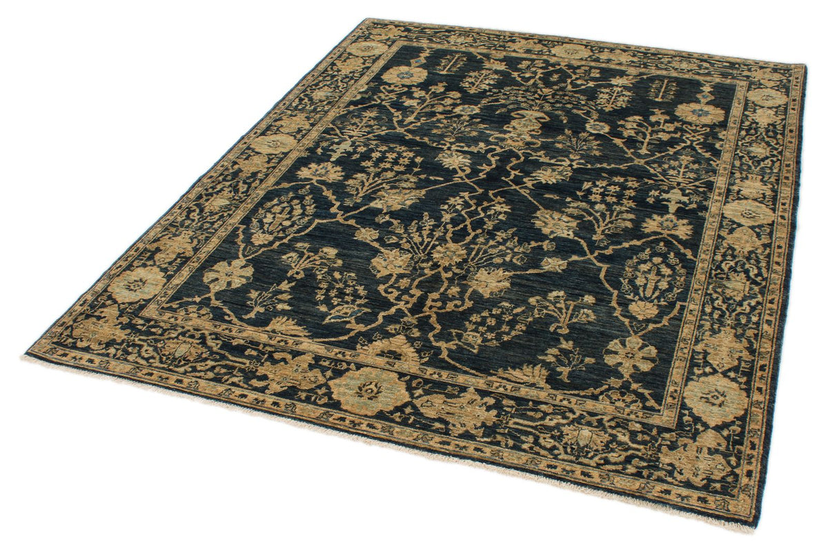 5x7 Navy Traditional Rug