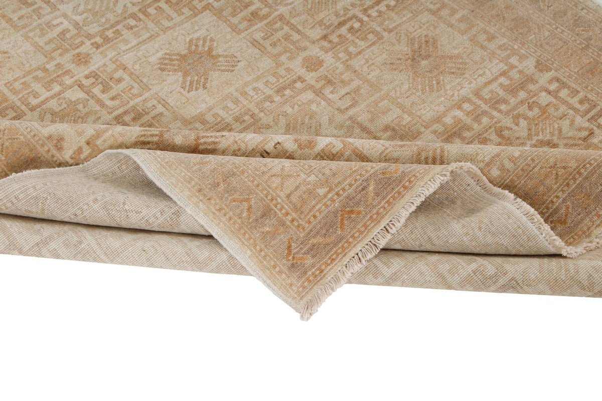 4x6 Ivory Traditional Rug