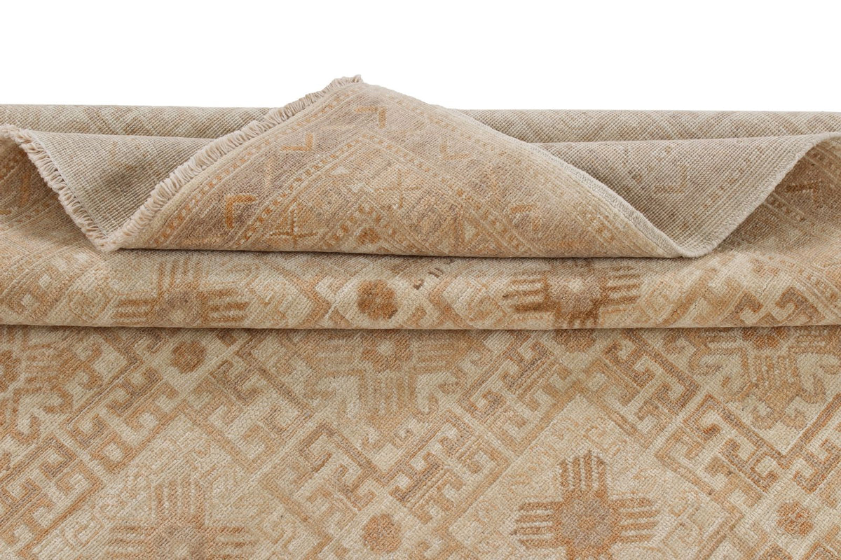 4x6 Ivory Traditional Rug