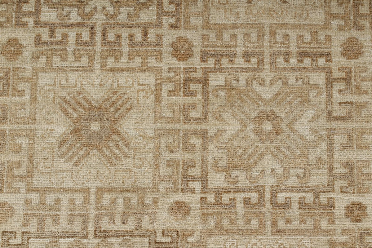4x6 Ivory Traditional Rug