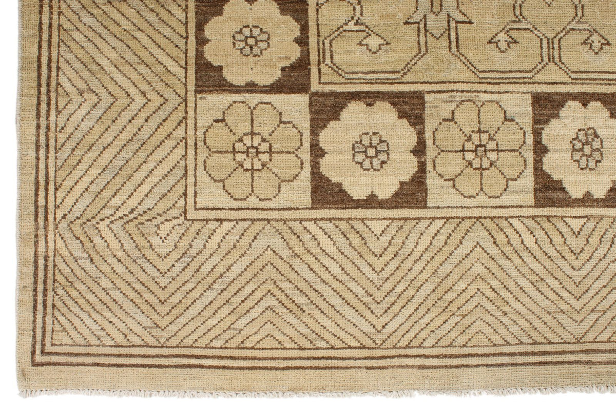 8x10 Ivory and Brown Turkish Tribal Rug