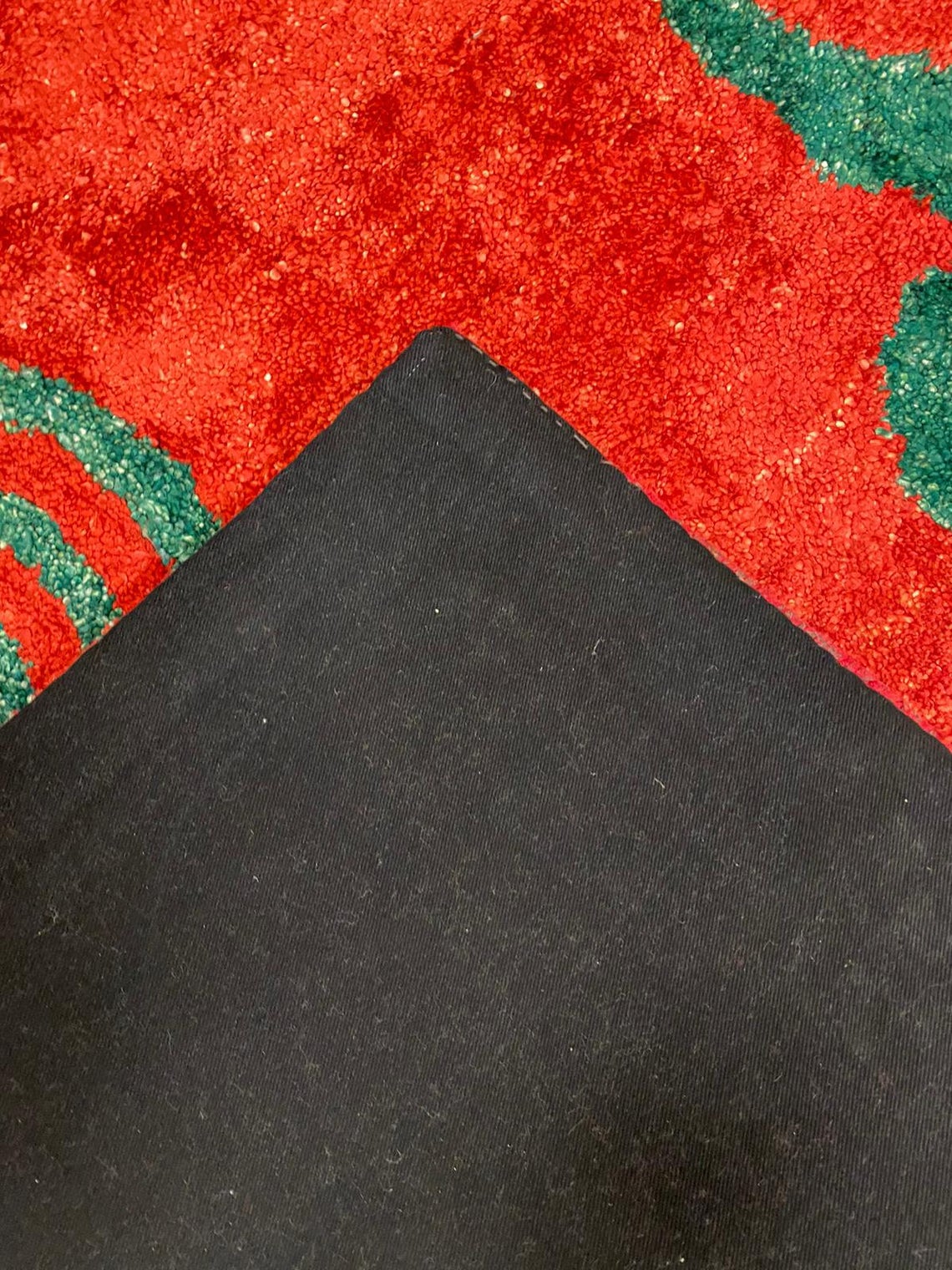 6x8 Green and Red Modern Contemporary Rug