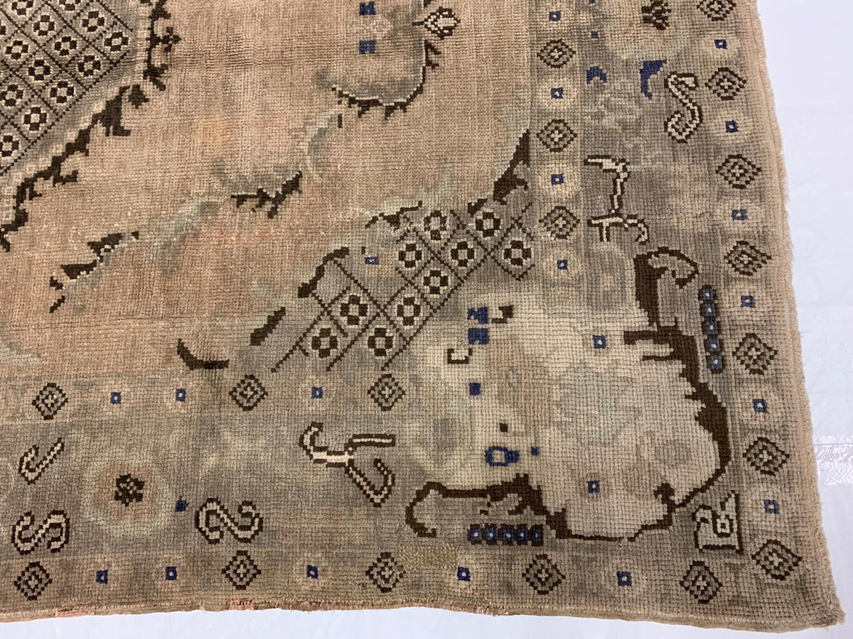 6x10 Ivory Turkish Tribal Rug