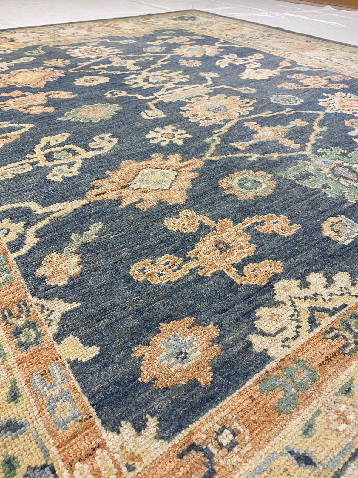 8x10 Blue and Ivory Turkish Oushak Rug