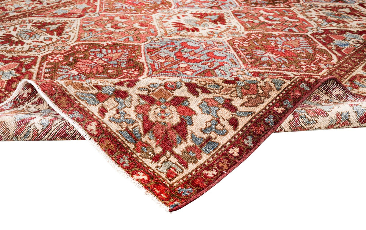5x7 Red and Beige Persian Rug
