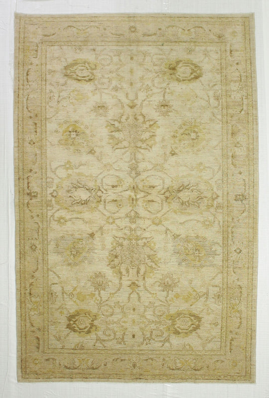 6x9 Ivory and Gold Turkish Oushak Rug