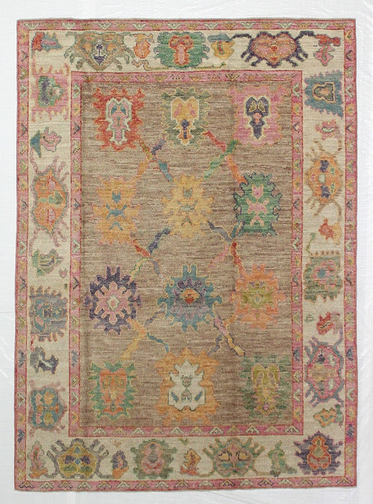 5x7 Brown and Ivory Turkish Oushak Rug