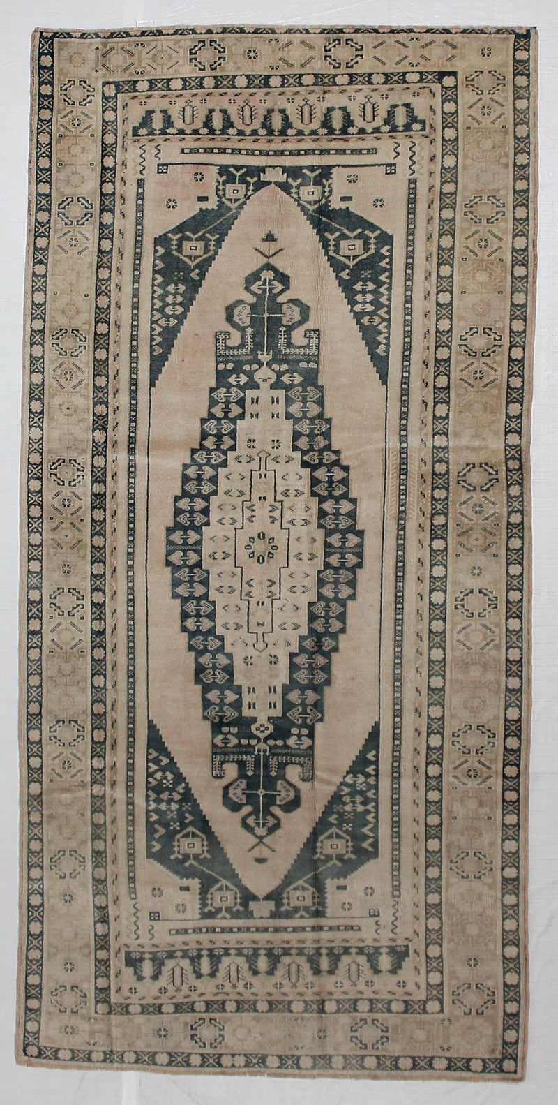 5x9 Ivory and Blue Turkish Tribal Rug