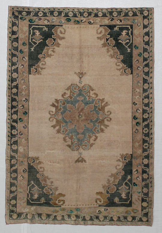 4x6 Ivory and Gray Turkish Tribal Rug