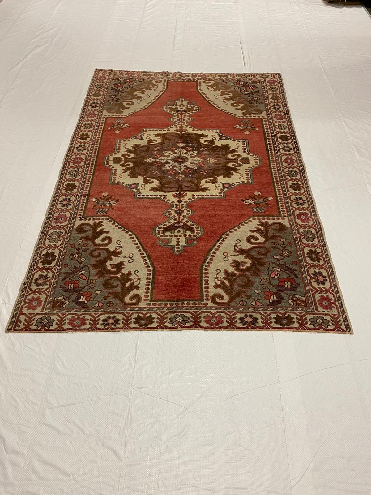 5x7 Red and Ivory Turkish Tribal Rug