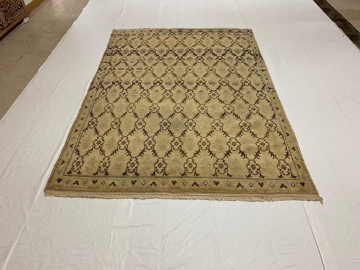 6x8 Ivory and Green Turkish Tribal Rug