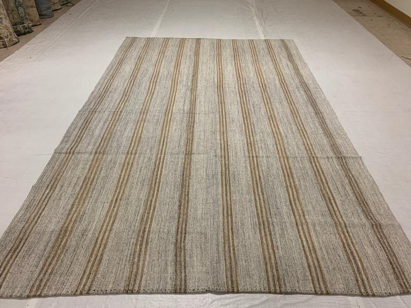 6x10 Off White and Beige Turkish Tribal Rug
