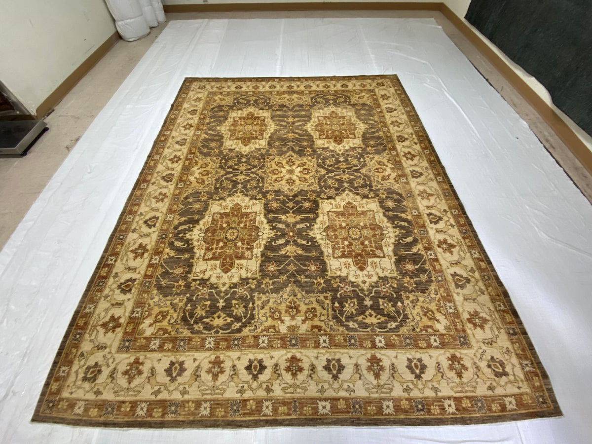8x10 Brown and Ivory Turkish Oushak Rug