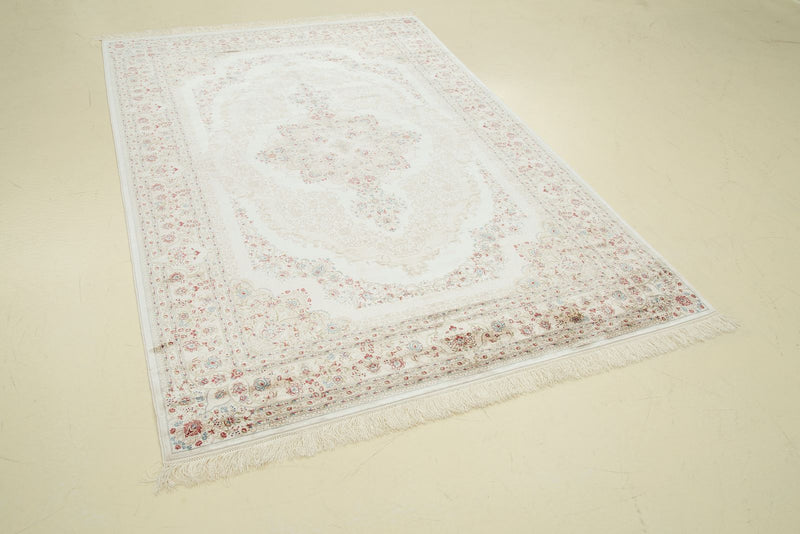 5x8 Ivory and Beige Turkish Antep Rug