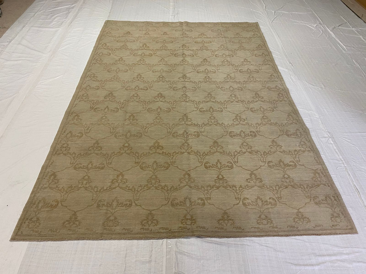 6x9 Ivory and Beige Persian Rug
