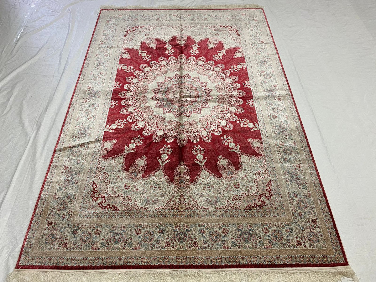 5x8 Red and Ivory Turkish Antep Rug