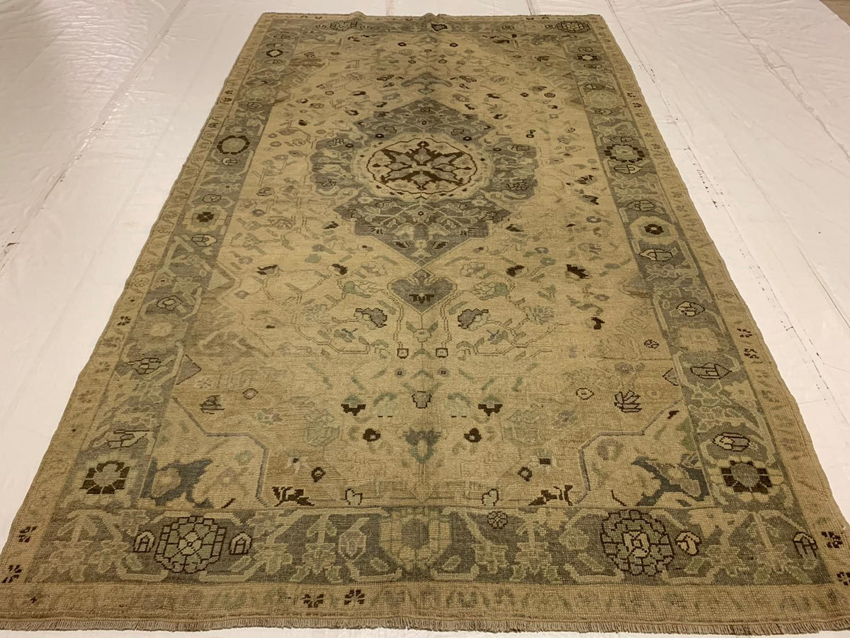 6x11 Ivory and Gray Turkish Tribal Rug