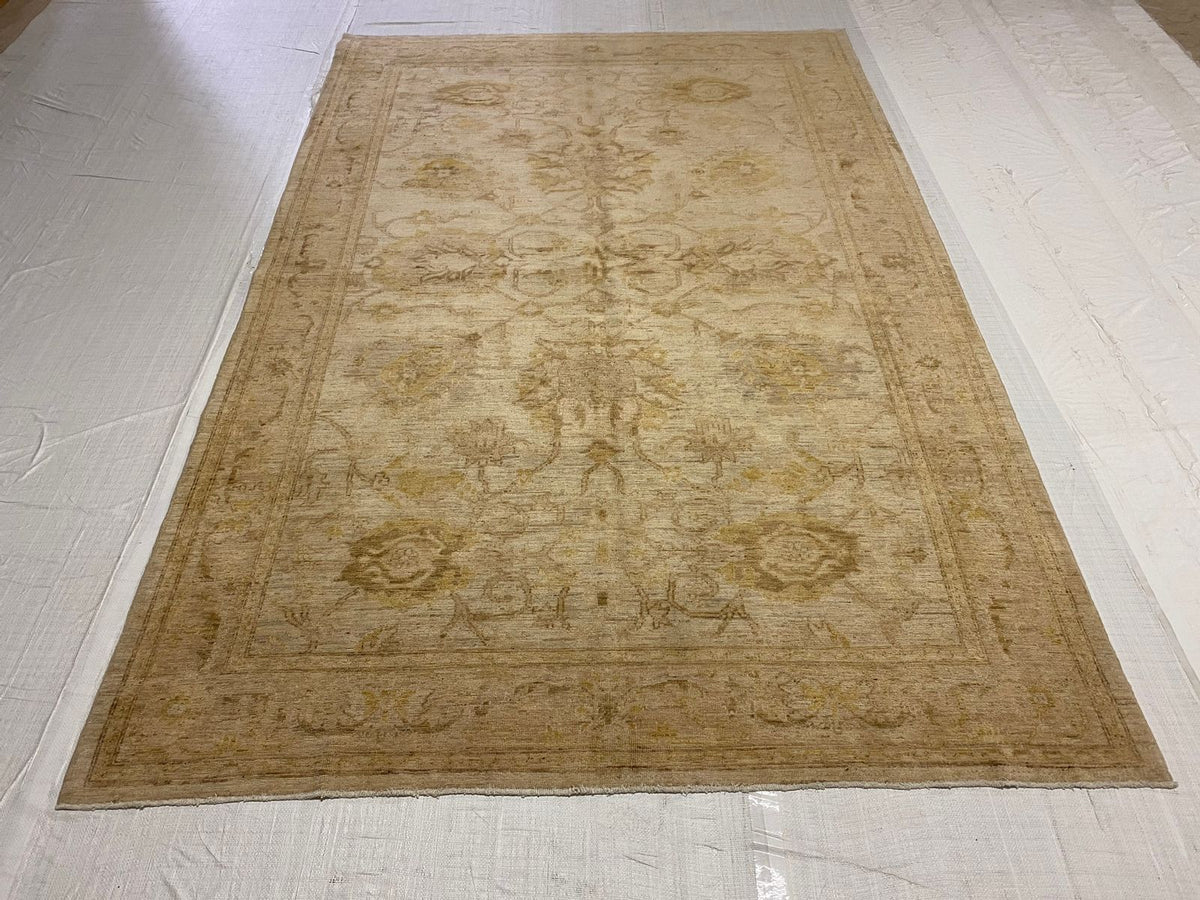6x9 Ivory and Gold Turkish Oushak Rug