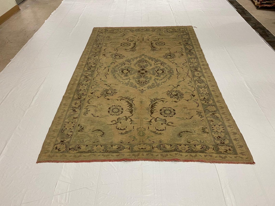 5x8 Beige and Gray Turkish Tribal Rug