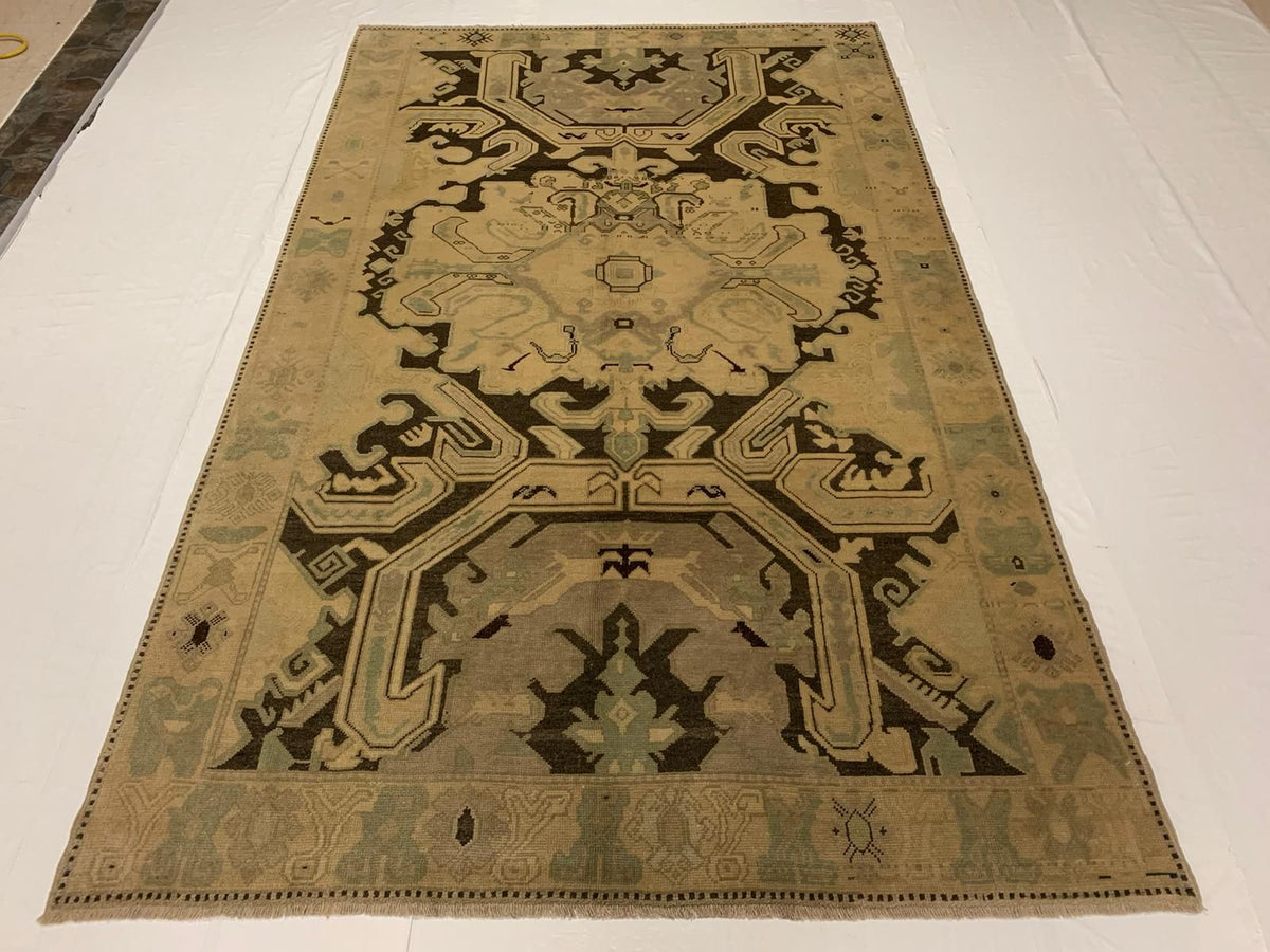 5x9 Ivory and Black Turkish Tribal Rug