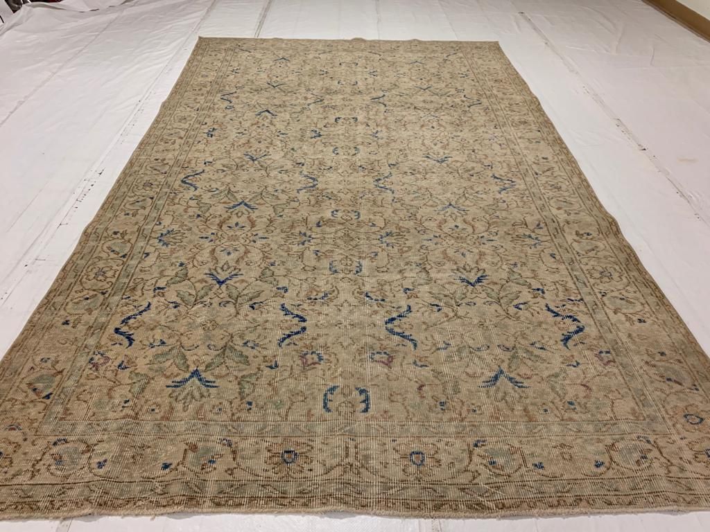 6x11 Green and Ivory Turkish Anatolian Rug